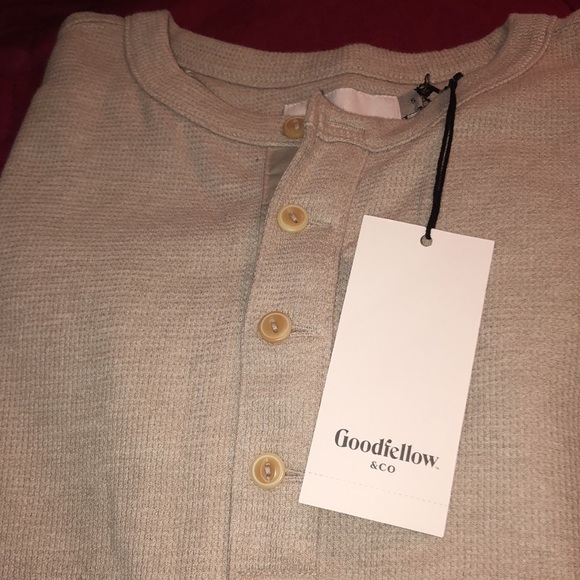 NWT Goodfellow & Co. Long Sleeve Button Front Tan Henley - Picture 2 of 5